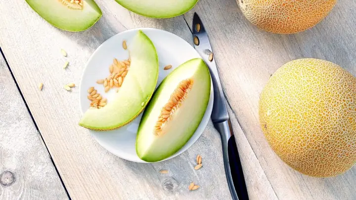 Cách Làm Dưa Lưới Cho Bé Ăn Dặm