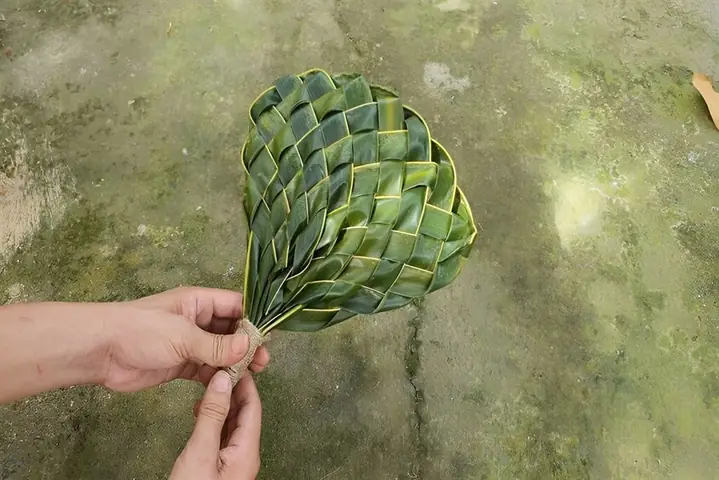 Cách Làm Kèn Từ Lá Dừa