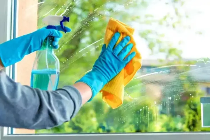 Cách Làm Mờ Vết Trầy Trên Kính Cách Làm Mờ Vết Trầy Trên Kính