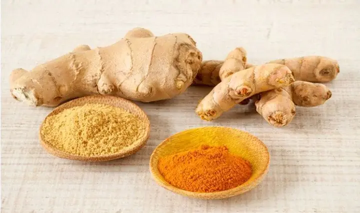 Cách Làm Rượu Nghệ Thoa Mặt Sau Sinh