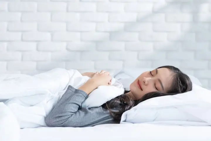 Cách Làm Tóc Uốn Cúp Vào Nếp