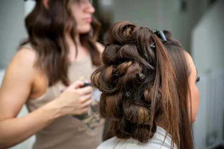Cách Làm Tóc Xoăn Đuôi Bằng Máy Sấy