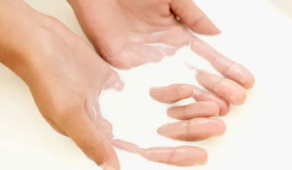 Cách Làm Trắng Da Tay Bằng Sữa Tươi Cách Làm Trắng Da Tay Bằng Sữa Tươi