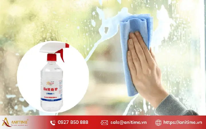 Cách Lau Kính Sạch Bằng Nước Lau Kính