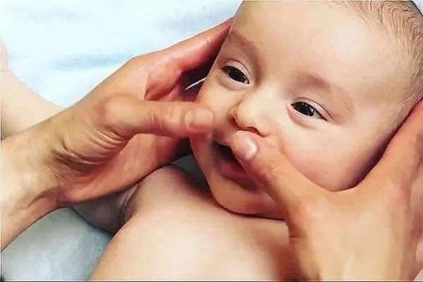 Cách Matxa Mũi Cho Trẻ Sơ Sinh