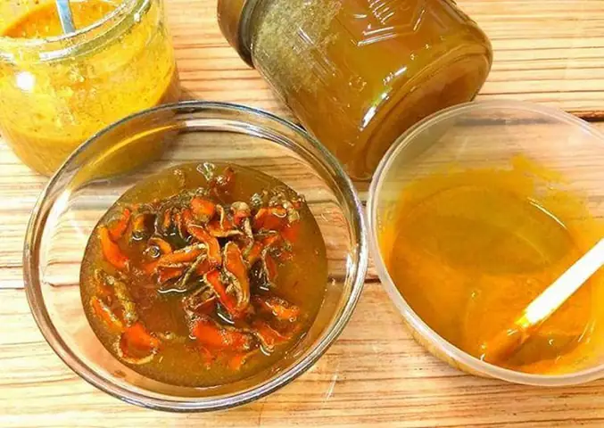 Cách Ngâm Nghệ Mật Ong Đắp Mặt