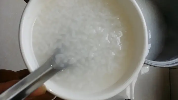 Cách Pha Sữa Với Nước Cháo Loãng