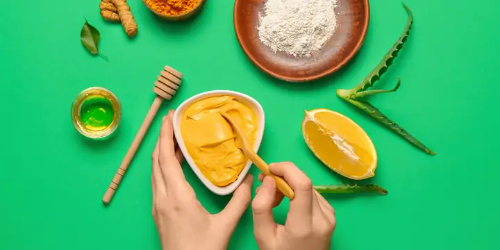 Cách Pha Tinh Bột Nghệ Đắp Mặt Nạ