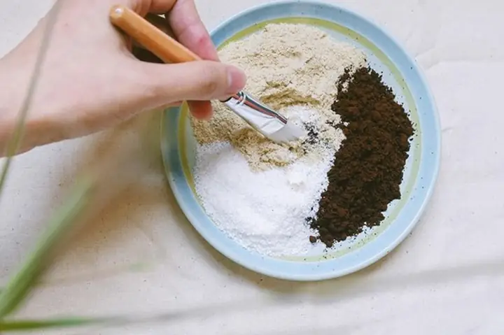 Cách Sử Dụng Cám Gạo Cà Phê