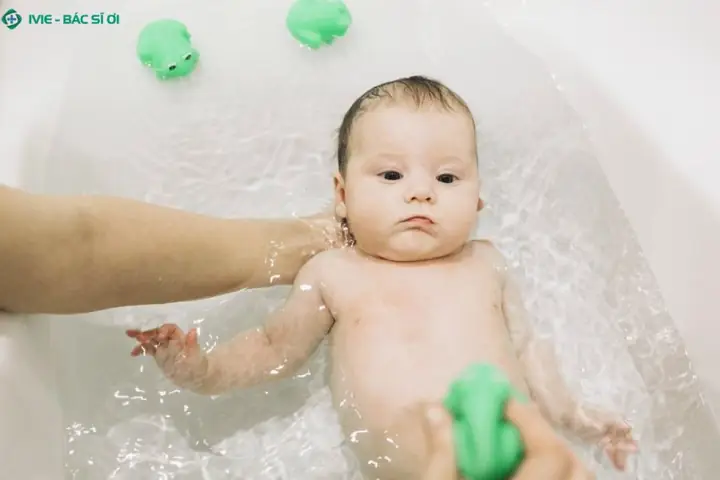 Cách Tắm Cho Bé 7 Tháng