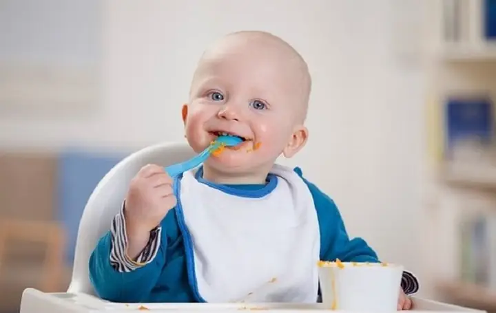 Cách Tập Cho Trẻ Tự Xúc Ăn Cách Tập Cho Trẻ Tự Xúc Ăn