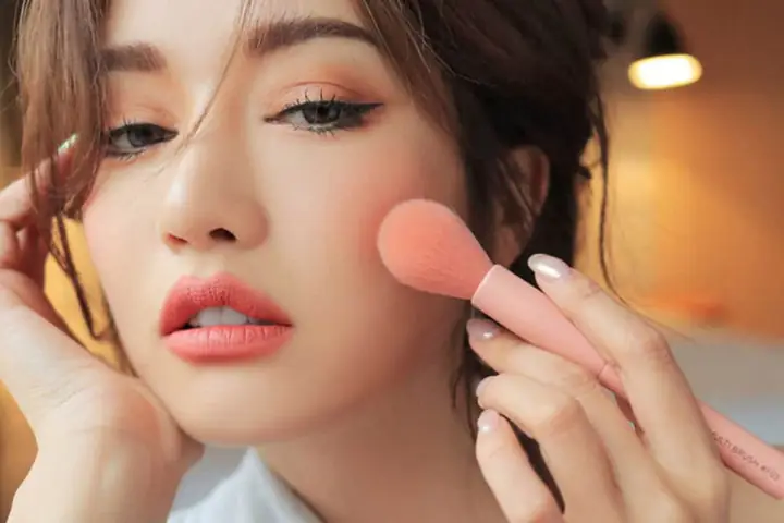 Cach Tay Trang Sau Khi Trang Diem