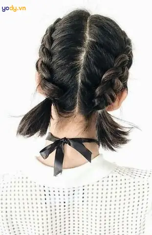 Cách Thắt Bím 2 Bên Cho Tóc Ngắn