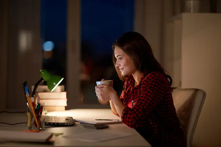 Cách Thức Khuya Học Bài Không Buồn Ngủ