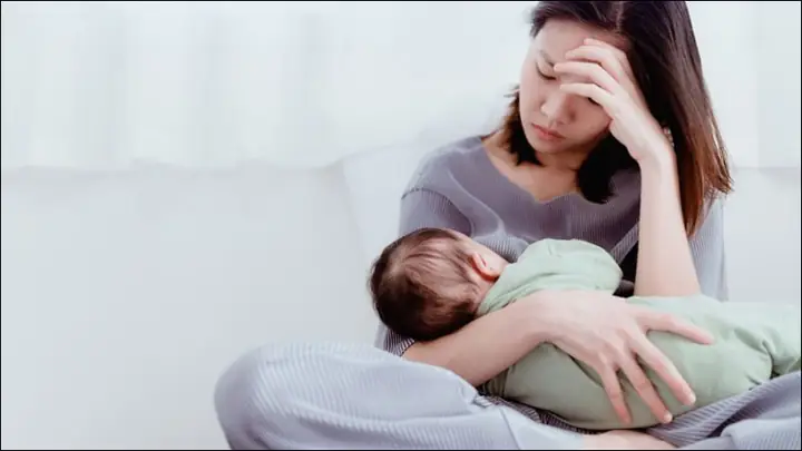 Cách Trị Rụng Tóc Cho Mẹ Sau Sinh
