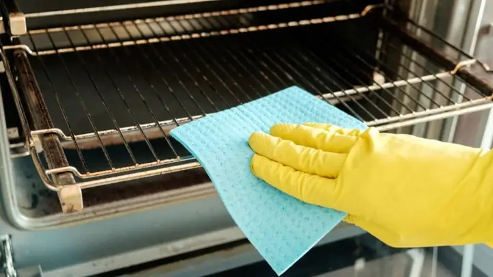 Cách Vệ Sinh Đồ Nhựa Mới Mua