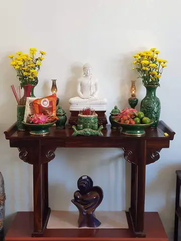 Cắm Hoa Cúc Trên Bàn Thờ Cắm Hoa Cúc Trên Bàn Thờ
