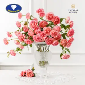 Cắm Hoa Hồng Vào Lọ Cao