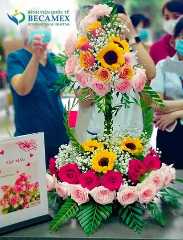 Cắm Hoa Ngày 20 Tháng 10