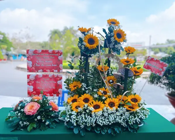 Cắm Hoa Nghệ Thuật Theo Chủ Đề