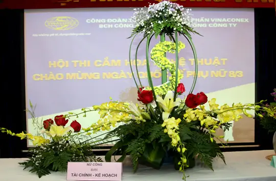 Cắm Hoa Nghệ Thuật Theo Chủ Đề