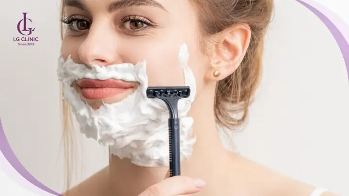 Cạo Lông Mặt Bằng Dao Cạo Râu