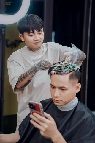 Chăm Sóc Tóc Uốn Tại Nhà Chăm Sóc Tóc Uốn Tại Nhà