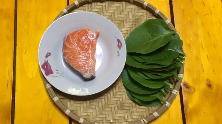 Cháo Cá Thu Rau Mồng Tơi Cho Bé Ăn Dặm