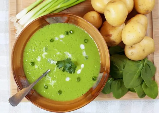Cháo Cải Bó Xôi Cho Bé 6 Tháng