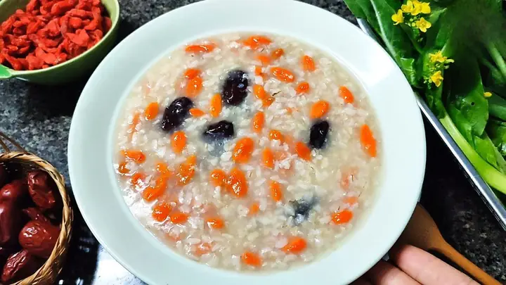 Cháo Táo Đỏ Cho Be An Dặm