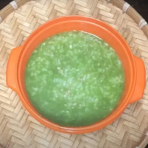 Cháo Thịt Gà Rau Mồng Tơi