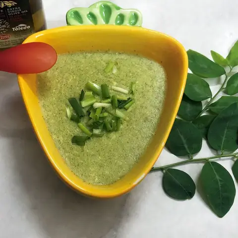 Cháo Thịt Gà Rau Mồng Tơi