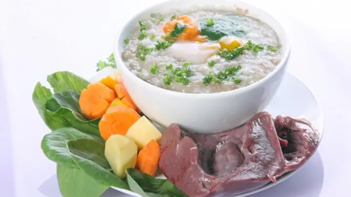 Cháo Tim Cật Nấu Với Rau Gì