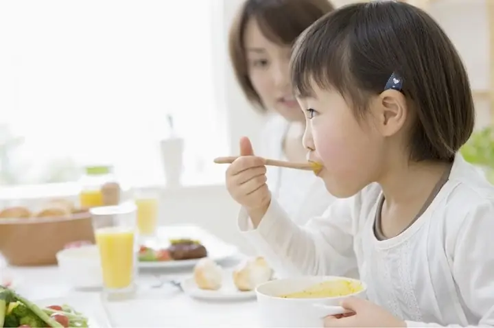 Cho Bé Ăn Yến Sào Khi Nào