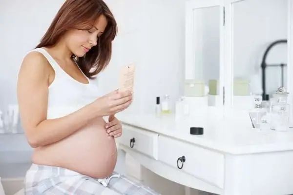 Có Được Dùng Mỹ Phẩm Khi Mang Thai Không