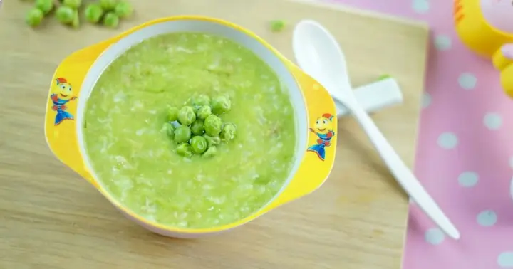 Có Nên Cho Bé Ăn Cháo Lúc 8h Tối