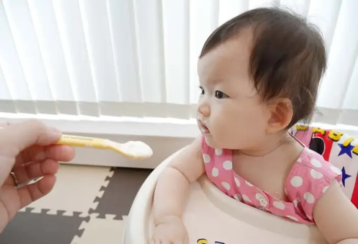 Có Nên Cho Bé Ăn Sữa Chua Hàng Ngày Có Nên Cho Bé Ăn Sữa Chua Hàng Ngày