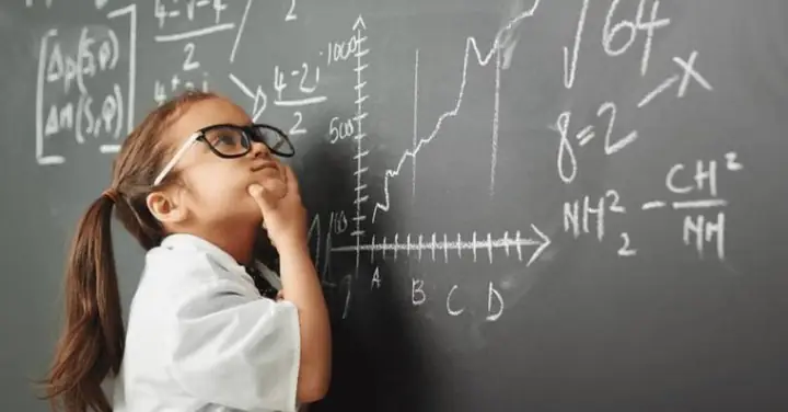 Có Nên Cho Bé Học Toán Trí Tuệ