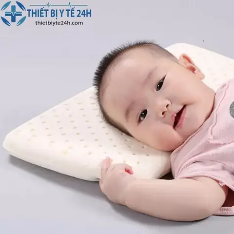 Có Nên Cho Bé Nằm Gối Cao Su Non