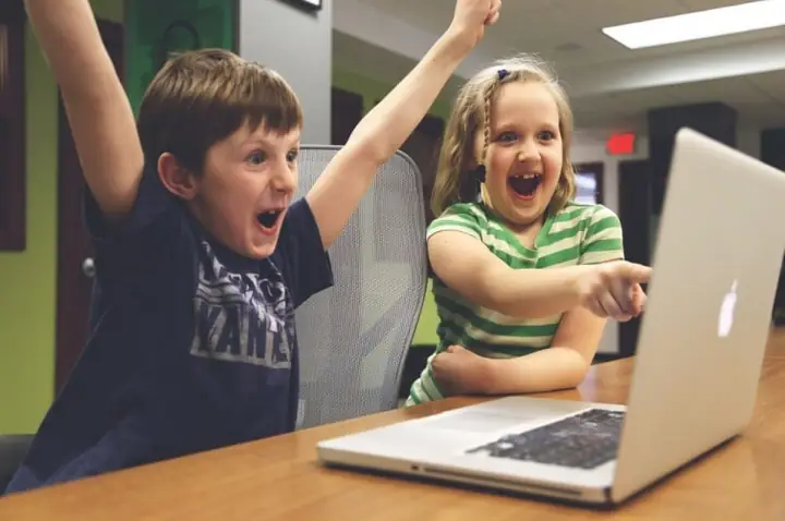 Có Nên Cho Trẻ Học Ngoại Ngữ Sớm
