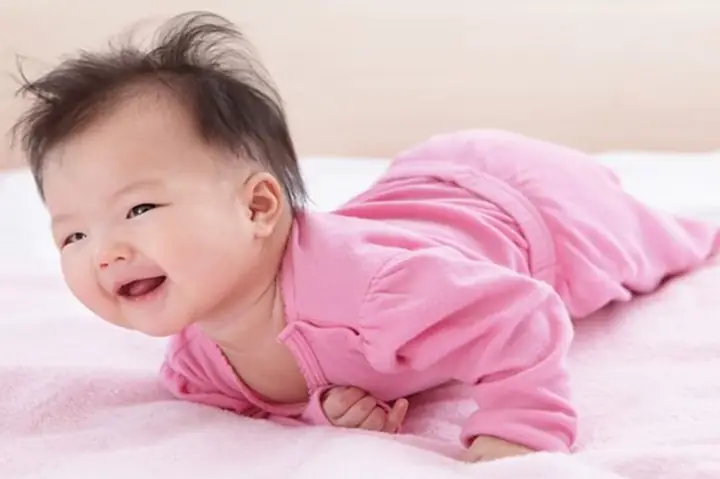 Có Nên Cho Trẻ Lẫy Nhiều