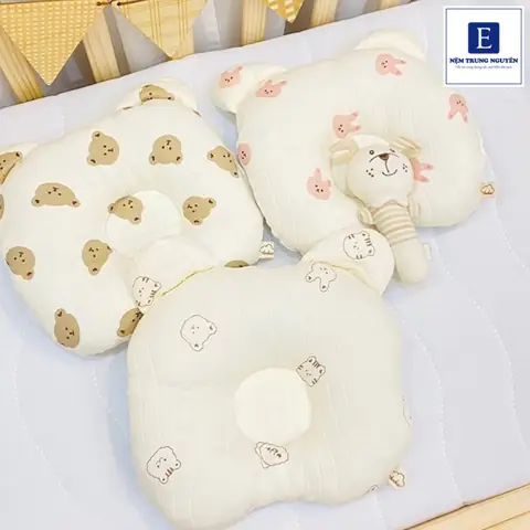 Có Nên Cho Trẻ Sơ Sinh Nằm Gối Lõm Có Nên Cho Trẻ Sơ Sinh Nằm Gối Lõm