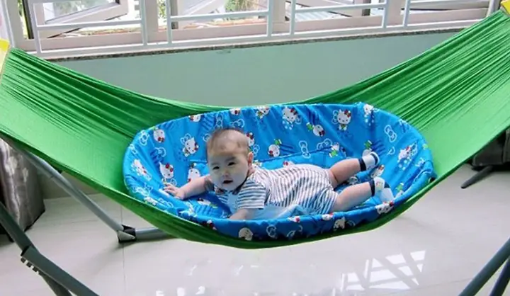 Có Nên Cho Trẻ Sơ Sinh Nằm Võng Điện