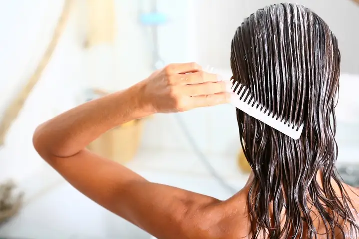 Có Nên Dùng Dầu Xả Thường Xuyên