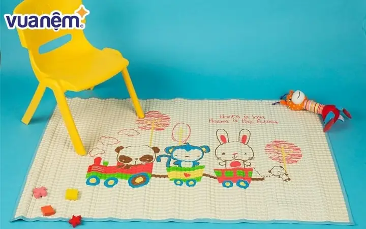 Có Nên Dùng Tấm Lót Cao Su Cho Bé