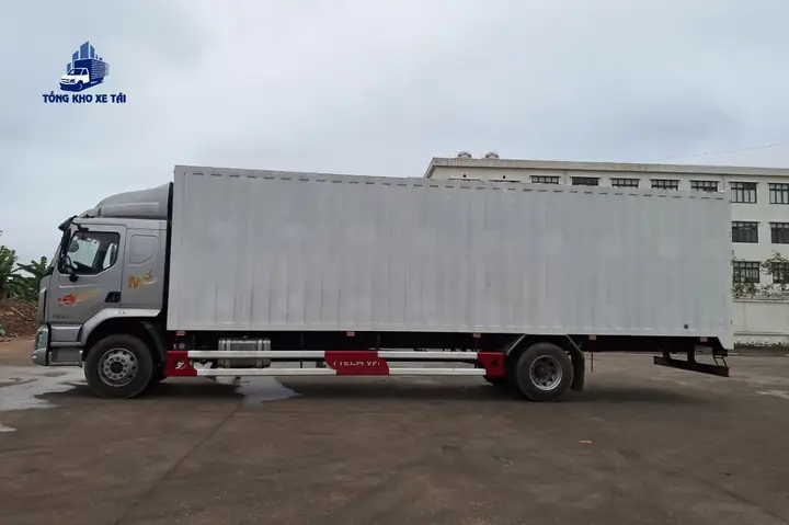 Có Nên Mua Sữa Hàng Container