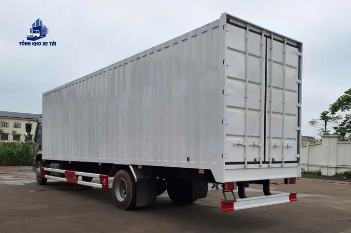 Có Nên Mua Sữa Hàng Container