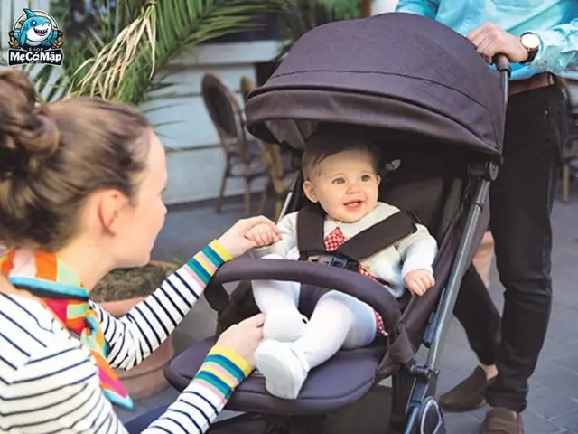 Có Nên Mua Xe Đẩy Cho Bé Không