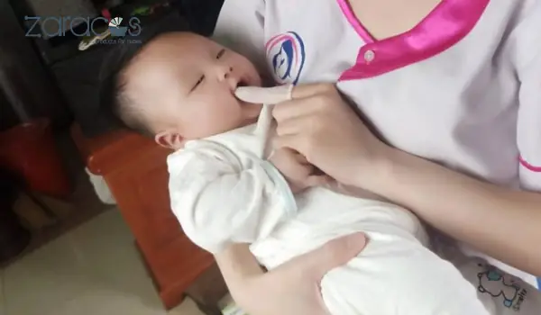 Có Nên Rơ Lưỡi Cho Bé Hàng Ngày