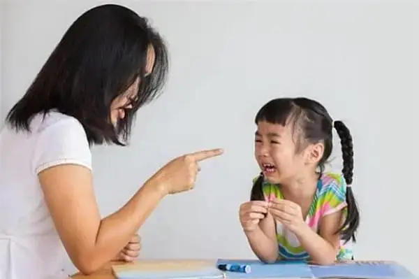 Con Bướng Bỉnh Phải Làm Sao